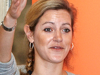 Caroline Van Den Bergh