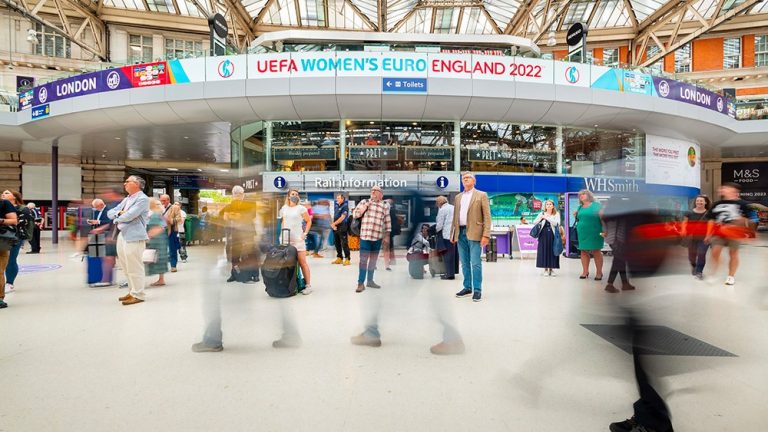 JCDecaux reports revenue surge as travel demand returns