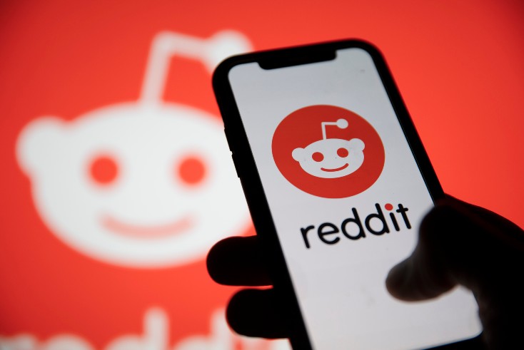 Reddit begins changing its feed