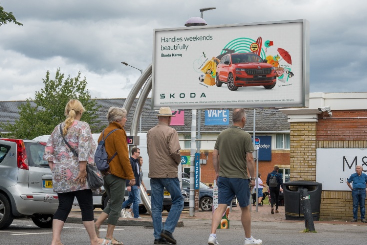 VW motorway ads activate by scanning cars’ number plates