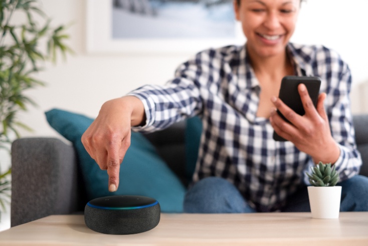 Rajar Q3 2023: Smart speaker listening share dips