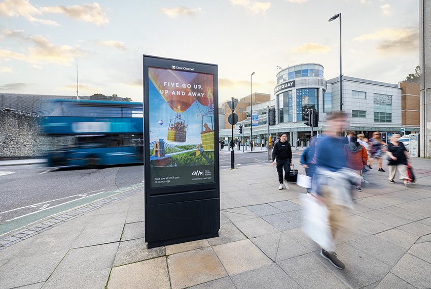 Clear Channel rolls out 3,500th roadside digital six-sheet