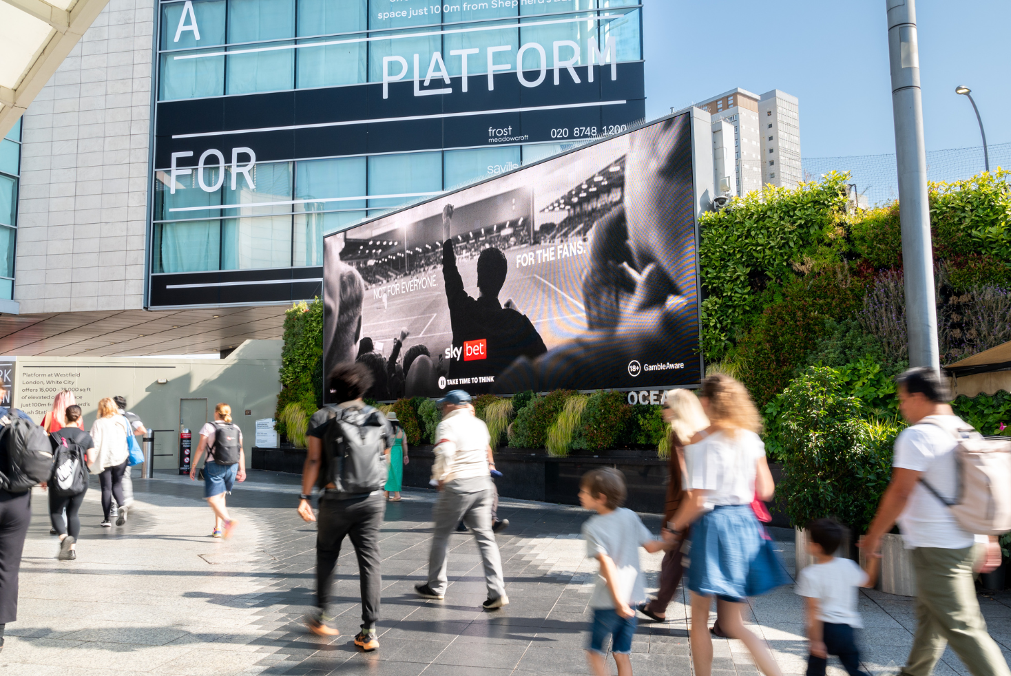 OOH ad revenue shows marginal decline in H1