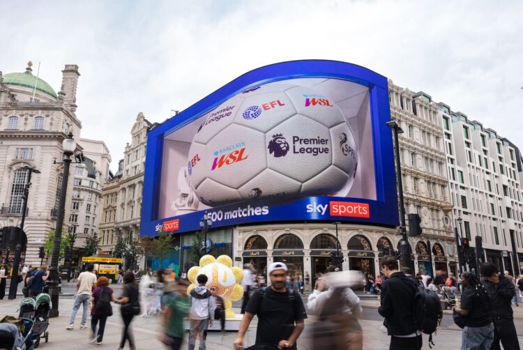 People still trust people: Why creators and DOOH belong together 